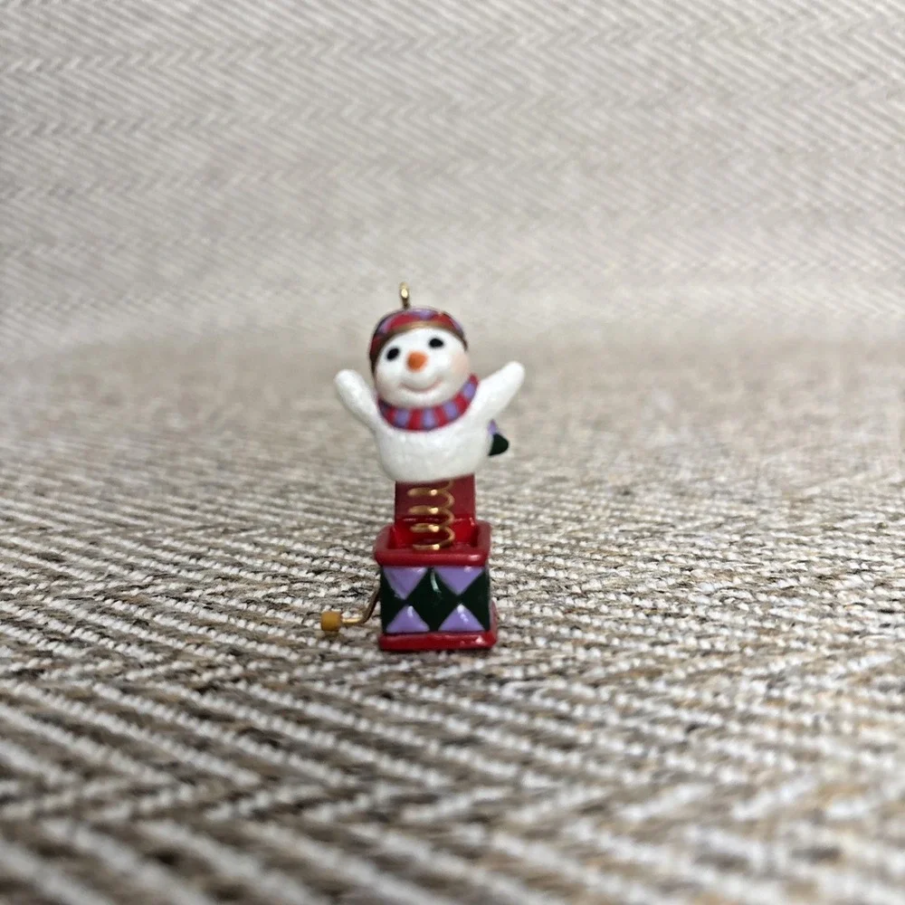 Hallmark Club Miniature Ornament Snowy Surprise 1999 Snowman Jack in the Box